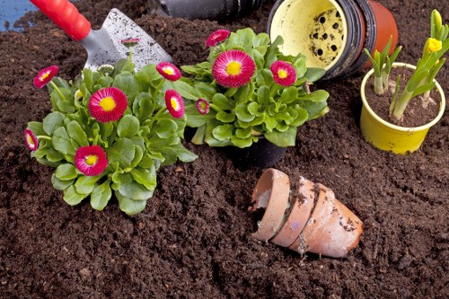 Complaint review for landscaping work with project notes and inspection details